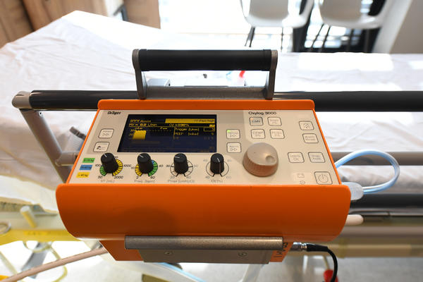 MUŠKARCI IZ LAKTAŠA I BANJALUKE IZGUBILI ŽIVOT: Nove žrtve korone u Republici Srpskoj