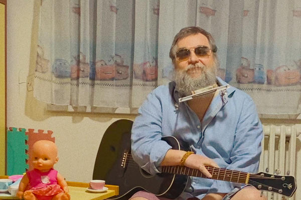 Kolja Pejaković ima novu pesmu i spot "Meksikanac"