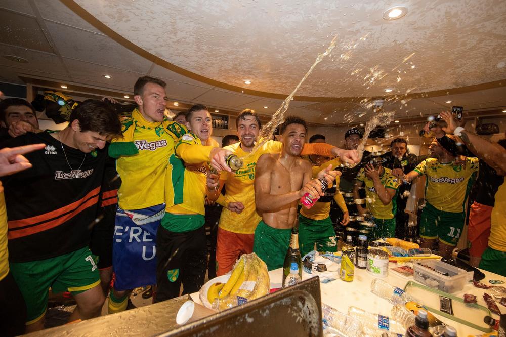 JAVNOST SE ZGRANULA: Da li je moguće da je poznati fudbaler ovo uradio?! U pitanju su filmovi za odrasle!