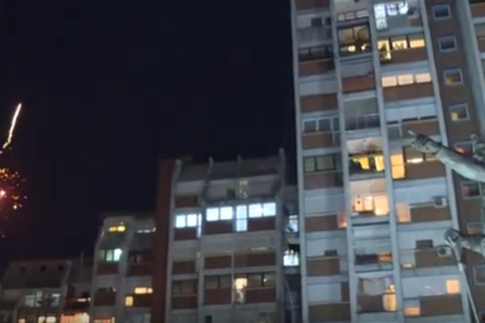 SRBIJA NE ODUSTAJE: U osam se uz aplauz zaorila pesma tako savršeno tužna za ovaj dan! (VIDEO)