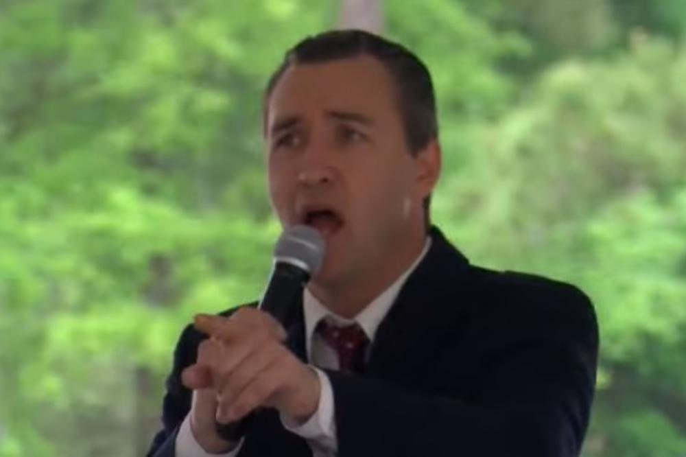 SVEŠTENICI OKUPLJALI HILJADE VERNIKA UPRKOS PANDEMIJI: Država je brzo reagovala HAPŠENJEM (VIDEO)