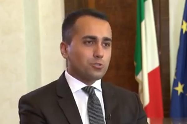 OVAJ ČOVEK JE UPRAVO POSLAO VAŽNU PORUKU IVICI DAČIĆU: Pročitajte šta piše unutra!