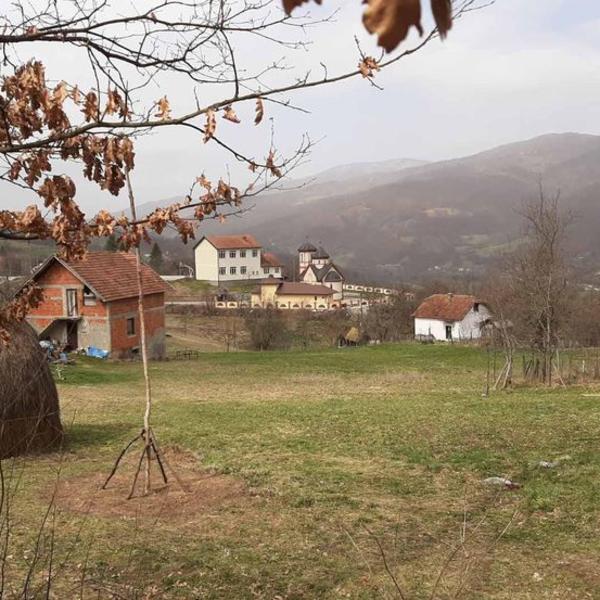 U SELU KOD PRIBOJA OD KORONE JE OBOLELA JEDNA STARA BAKA: 2 godine niko nije ušao u kuću, sumnja se na ovaj izvor