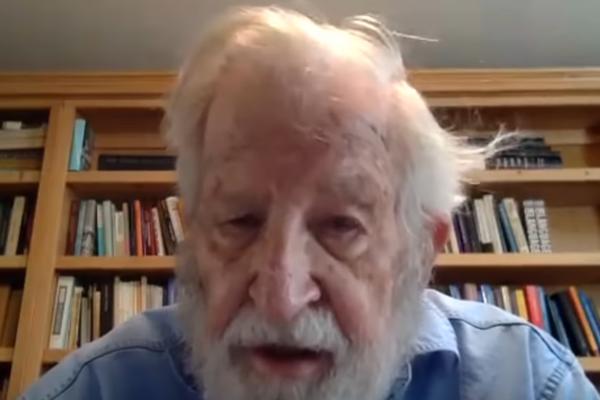 NOAM ČOMSKI JE ČOVEVEČANSTVU POSLAO PORUKU U DOBA KORONE: Ovo pažljivo pogledajte! (VIDEO)