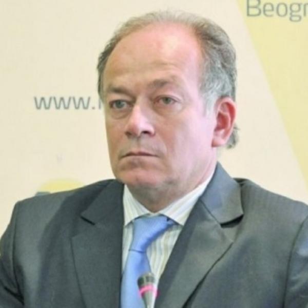 OVO JE SRPSKI DOKTOR KOJI JE POBEGAO IZ BOLNICE KAD JE SAZNAO DA IMA KORONU! Preti mu tri godine robije!