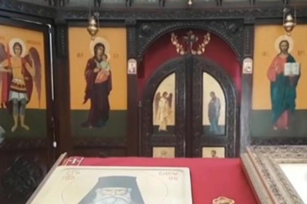 ČUDO U MANASTIRU U LJUBOVIJI: Proplakale 3 ikone, hramom se širi prijatan miris, šta na to kaže sveštenik? (FOTO)