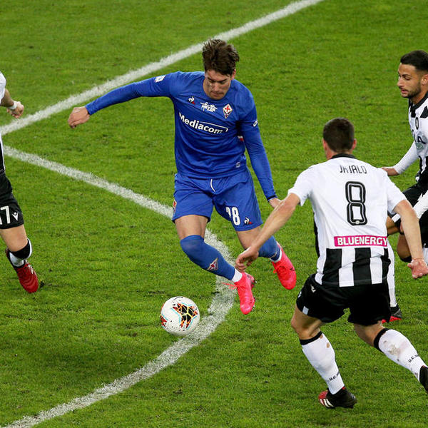 DUŠAN VLAHOVIĆ SE JOŠ JEDNOM JAVIO IZ KARANTINA: O idolima i legendama srpskog fudbala, ali i o glavnom hobiju!