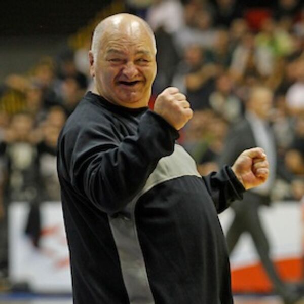 USRED LONDONA OSVANUO MURAL MIŠE TUMBASA: Grobari će se naježiti kada ga vide!