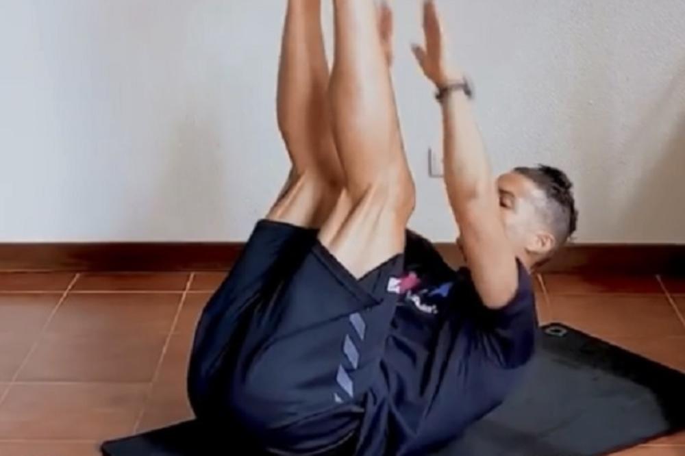 LJUDI, ON JE VANZEMALJAC! Ronaldo uradio 142 trbušnjaka za svega 45 sekundi!