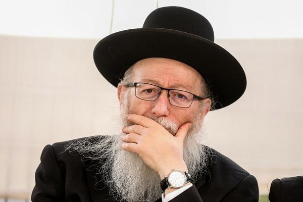 IZRAELSKI MINISTAR TVRDI DA JE KORONA KAZNA ZA HOMOSEKSUALCE: Pogađajte šta mu se desilo