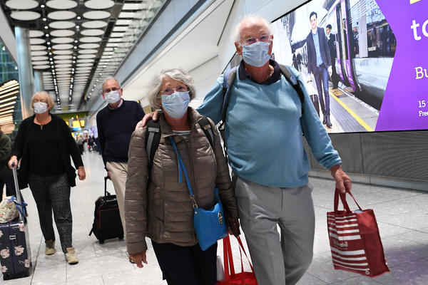 NETAČNO JE DA STE BEZBEDNI OD KORONE ZBOG UDALJENOSTI OD DVA METRA: Nova otkrića Svetske zdravstvene organizacije!