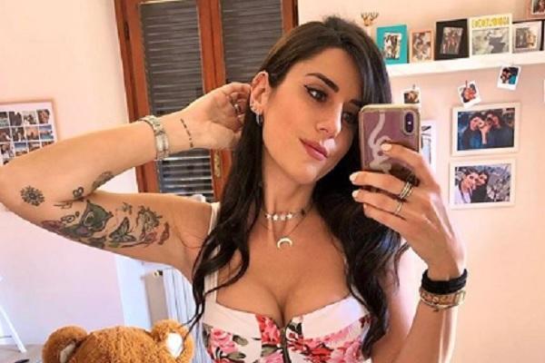 RASNA LEPOTICA SE SKINULA U KARANTINU: Košarkašica pokazala mnogo više nego što je smela - šta će joj reći dečko?