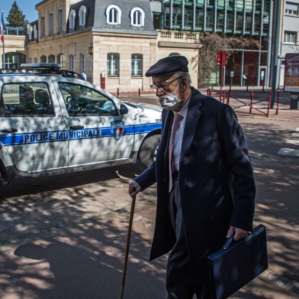 OPASNO U FRANCUSKOJ: Korona ne posustaje, novi sojevi se šire jako BRZO!