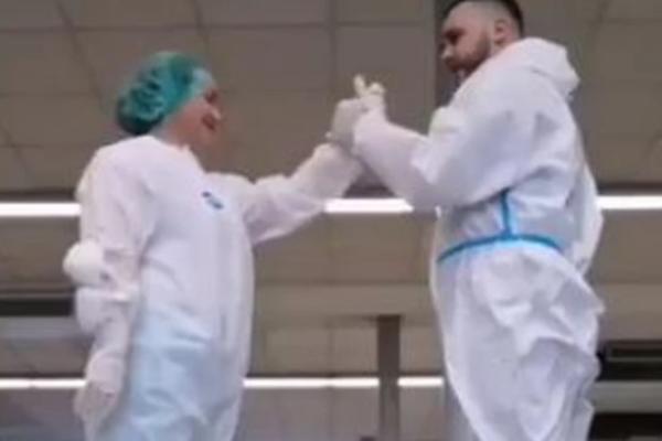 KLIP SA LEKARIMA IZ MLADENOVCA ŠERUJE CELA SRBIJA: Pogledajte samo šta rade POD PUNOM OPREMOM (VIDEO)