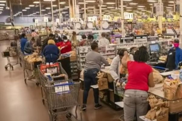 KONAČNO JE REŠENO PITANJE DA LI SE VIRUS ZADRŽAVA NA AMBALAŽI: Sad znamo da li treba da peremo robu iz prodavnice!