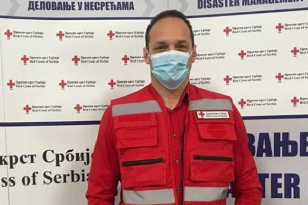 KRIVAC ZA KORONAVIRUS U RAKOČEVIĆEVOM BAZENU: Vodi ga na PCR test da vidiš da nije pozitivan na Covid-19!