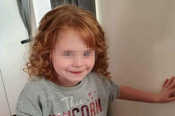 ĆERKA JE NACRTALA KADA JE BILA U IZOLACIJI: Kad je videla OVAJ DETALJ, majka je potpuno ZANEMELA (FOTO)