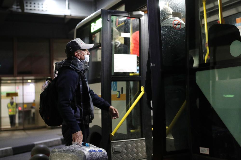 HRVAT SE NAŠAO U VELIKOJ NEPRILICI: Probao na mufte da se umuva u Francusku, tamo ga je dočekao HAOS!