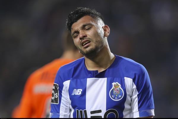 POLA EVROPE ŽELI KORONU: Meksikanac na ceni uprkos prezimenu zbog kojeg planeta drhti!