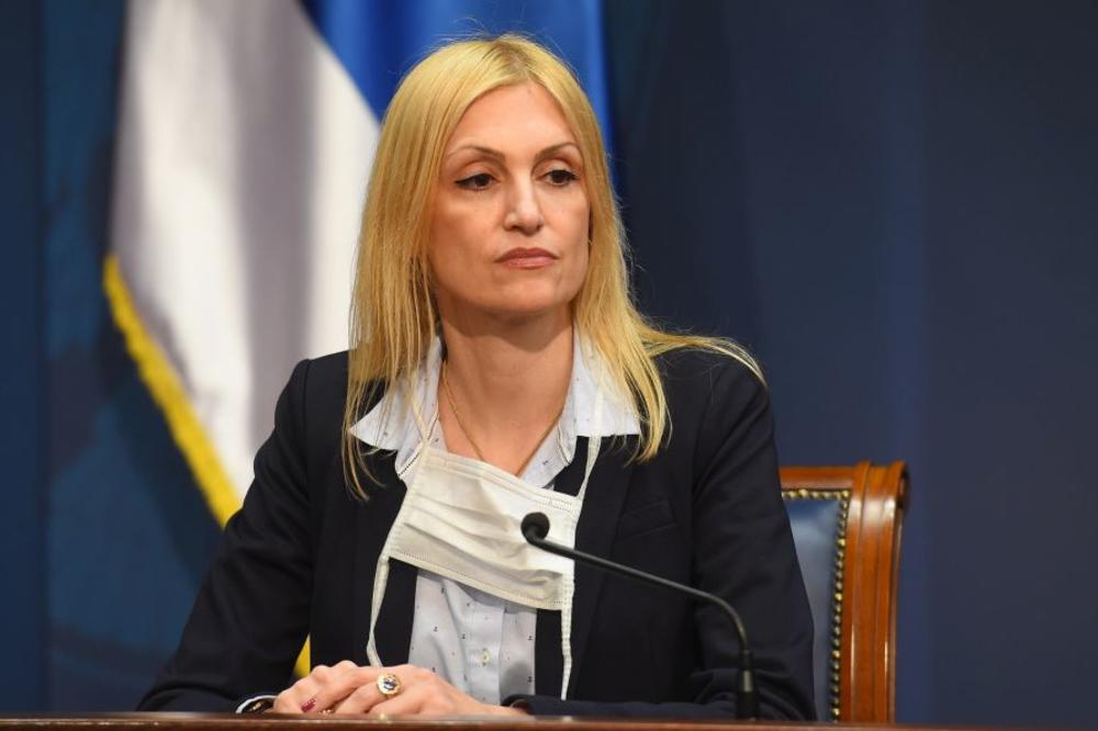 NIKAD RANIJE NISMO IMALI OVAKVU EPIDEMIJU: Lečenje na intenzivnoj nezi je RAT NA SVIM FRONTOVIMA