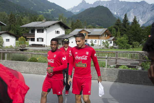 ČUVENI FUDBALER ODLEPIO ZBOG SMANJENJA PLATE: Hoće da se pose*u po meni! Neka mi ne diraju pare!