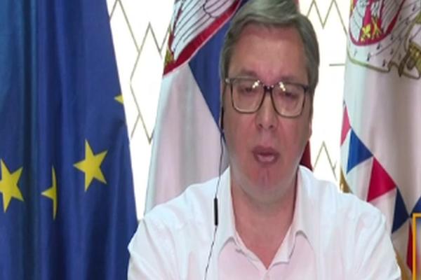 VUČIĆ O OBEĆANIH 100 EVRA POMOĆI GRAĐANIMA: MMF je protiv toga, ali svi punoletni u Srbiji će dobiti to!