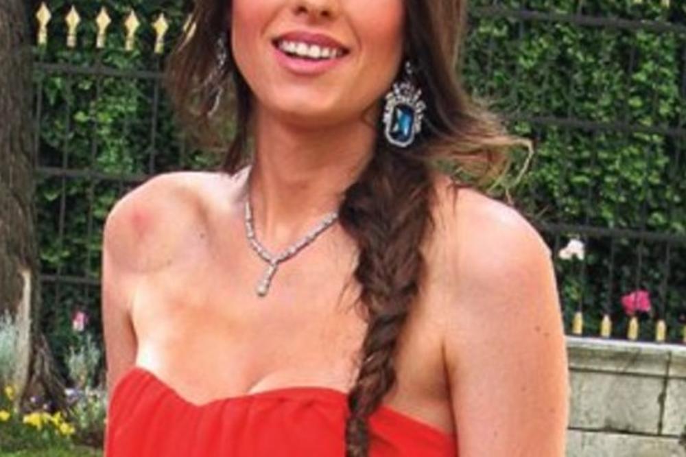 SIN DRAGOSLAVA KOSMAJCA BIO JE U VEZI SA POZNATOM SRPSKOM GLUMICOM: Turbulentna veza koja je deo njene prošlosti!