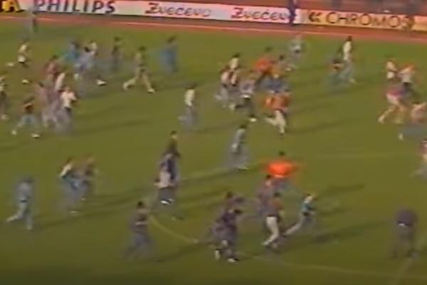 HRVATA 30, DELIJA 200! Najveća navijačka tuča ikada - snimak koji otkriva uvertiru raspada Jugoslavije!