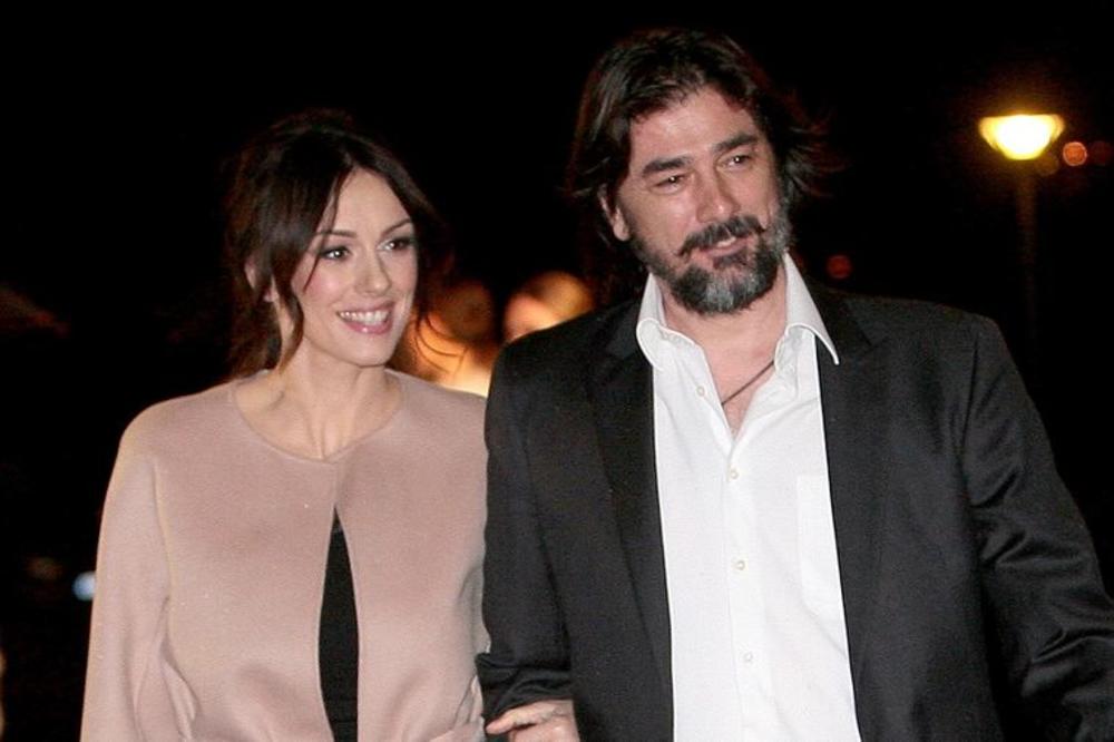 VOJIN I SLOBODA SU SE OBOGATILI GLUMOM, ALI NIKO NIJE IMAO POJMA DA OVAKO ŽIVE! Slikom odala deo intime