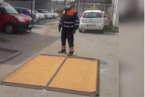 GRAD NOVI SAD: Dodatne preventivne mere postavljanjem dezobarijera na ulascima u stambene zgrade