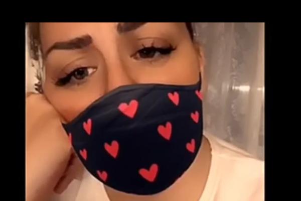 DECA TRČE PO KUĆI, SMIRIM IH BIJUĆI! Ova devojka je OTPEVALA NOVI KARANTINSKI HIT! Žene, čujte ga! (VIDEO)