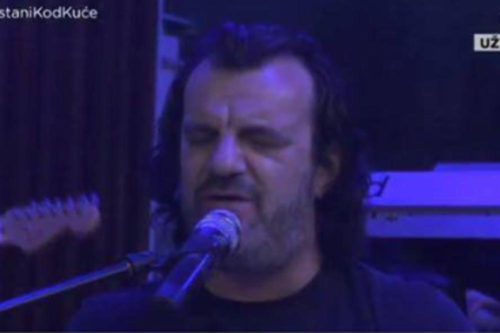 LUKAS PEVA ZA CELU SRBIJU, ALI NIKO NE ZNA ŠTA SE DESILO U OVIH 35 MINUTA: Koncert kasnio, ovo se prvo čulo! Haos!