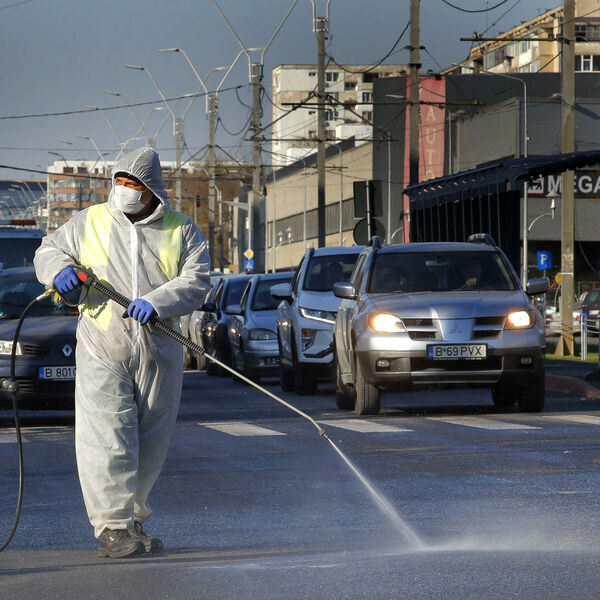 KOMŠIJE VRAĆAJU POLICIJSKI ČAS: Đaci na raspustu, zdravstvene propusnice obavezne