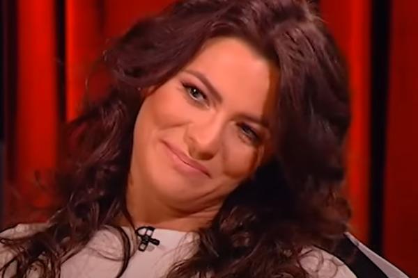 MILICA PAVLOVIĆ ZAVRŠILA U KVIZU "SLAGALICA": Gledaoci kraj malih ekrana oduševljeni što je vide tu! (FOTO)