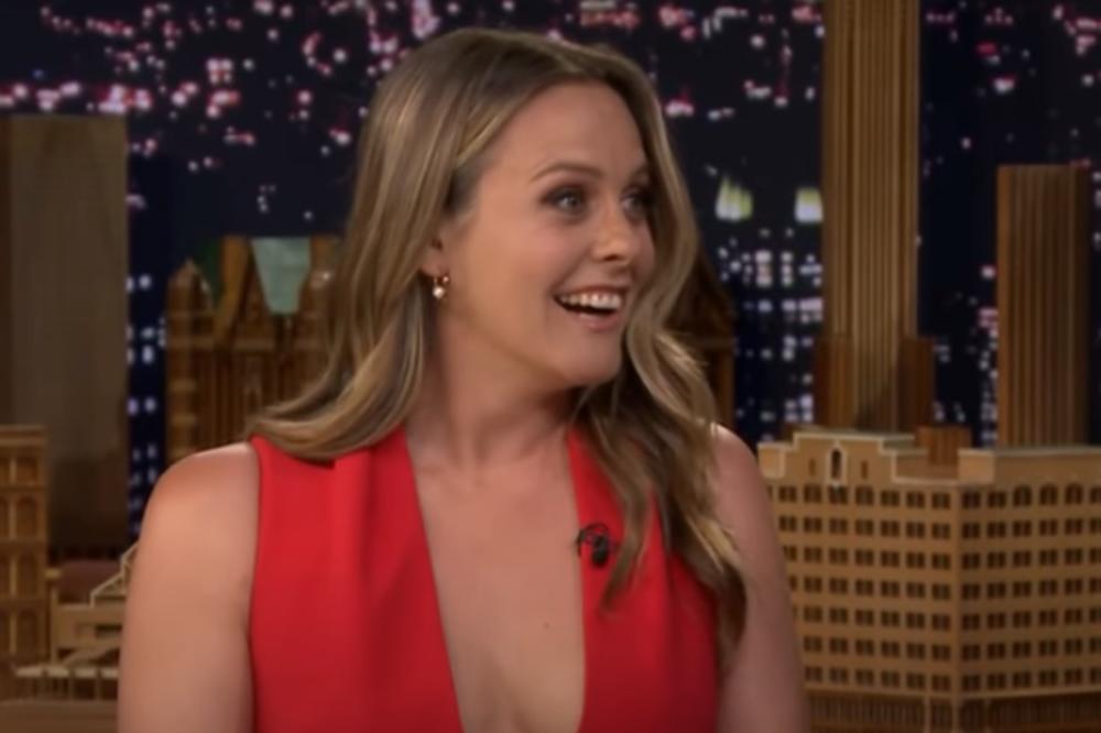 TREBALO JE DA BUDE NAJVEĆA SVETSKA ZVEZDA, A ODUSTALA JE OD KARIJERE ZBOG KOMENTARA: Sećate li se NJE? (FOTO)