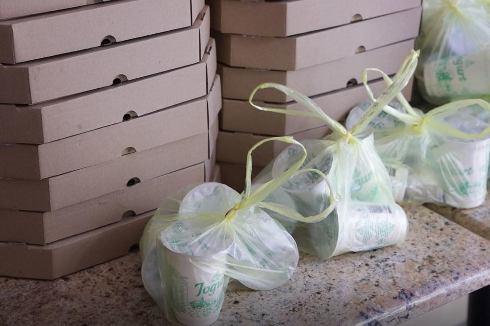 HUMANOST NA DELU: Doručak na kućnu adresu najugroženijih (VIDEO)