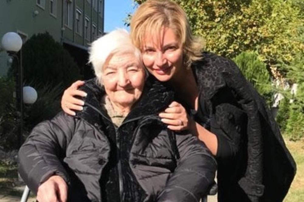 OTIŠLA JE POTPUNO SAMA I BEZ POZDRAVA: Pretužna ispovest Srpkinje čija je majka preminula od korone u domu za stare
