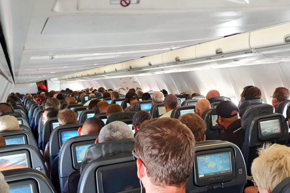 HOROR NA LETU: Putnik zaražen korona virusom preminuo u avionu