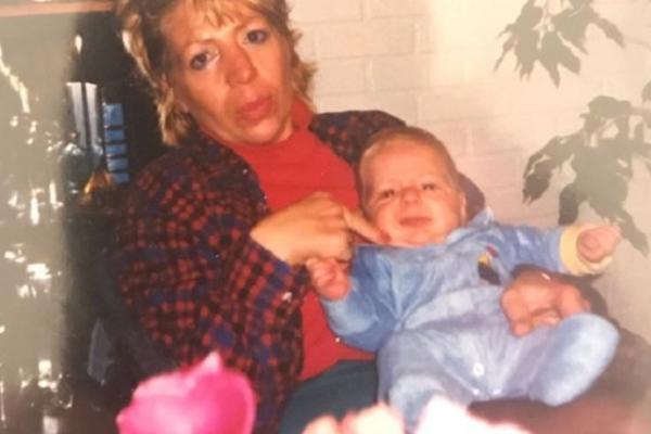 MOJE IME JE MAKSIM, ROĐEN SAM U LOS ANĐELESU, TRAŽIM OCA PO SRBIJI! Majka mu nije živa, život mu je bio patnja!