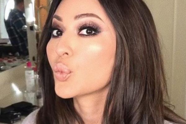 CECA ZAVRŠILA U ZAGRLJAJU POPULARNOG SRCOLOMCA, IMAO JE S*KS U "PAROVIMA"! Slika oborila internet, prelepi!