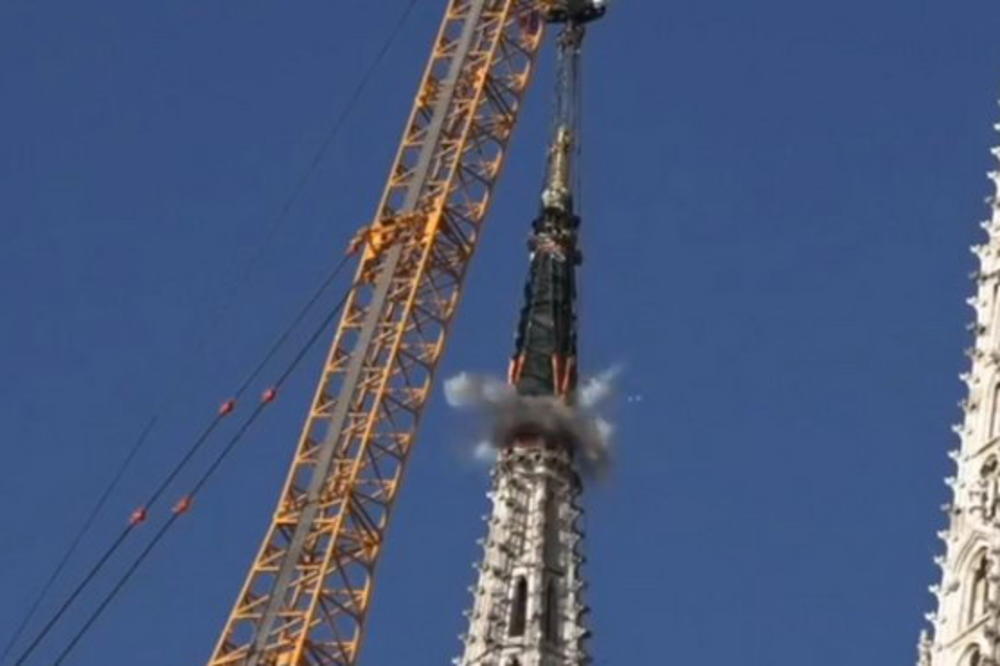 ODLETEO VRH TORNJA ZAGREBAČKE KATEDRALE: Pogledajte kako je to izgledalo (VIDEO)