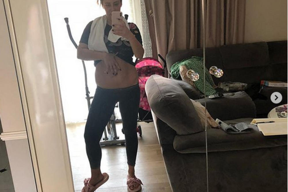 ZAVIRITE U STAN ANE NIKOLIĆ! Sve je luksuzno i sa stilom, a kada vidite sobu njene ćerke - ostaćete bez teksta!