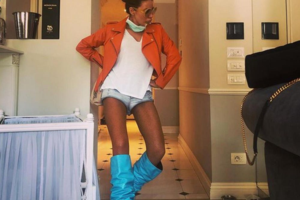 ANA NIKOLIĆ OPET NA METI KRITIKA! Šta si to obukla ženo usred LETA, šta se dešava s tobom? (FOTO)