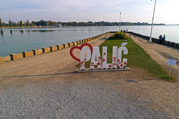 PALIĆKO JEZERO NIJE BEZBEDNO NI ZA KUPANJE NI ZA REKREACIJU! Najnovije analize vode POKAZALE OVO!