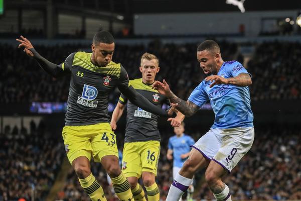 SLAVNI FUDBALER UBIO SOPSTVENO DETE? Sve je uradio tabletom, smejao se kad je umrlo!