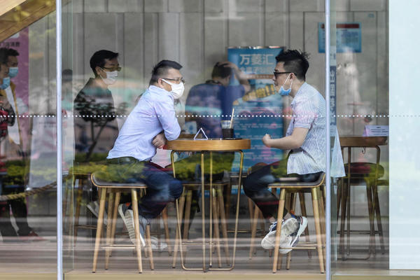 OD SUTRA OŠTRIJE MERE: Završen sastanak medicinskog dela Kriznog štaba i predstavnika Vlade, doneta ODLUKA!