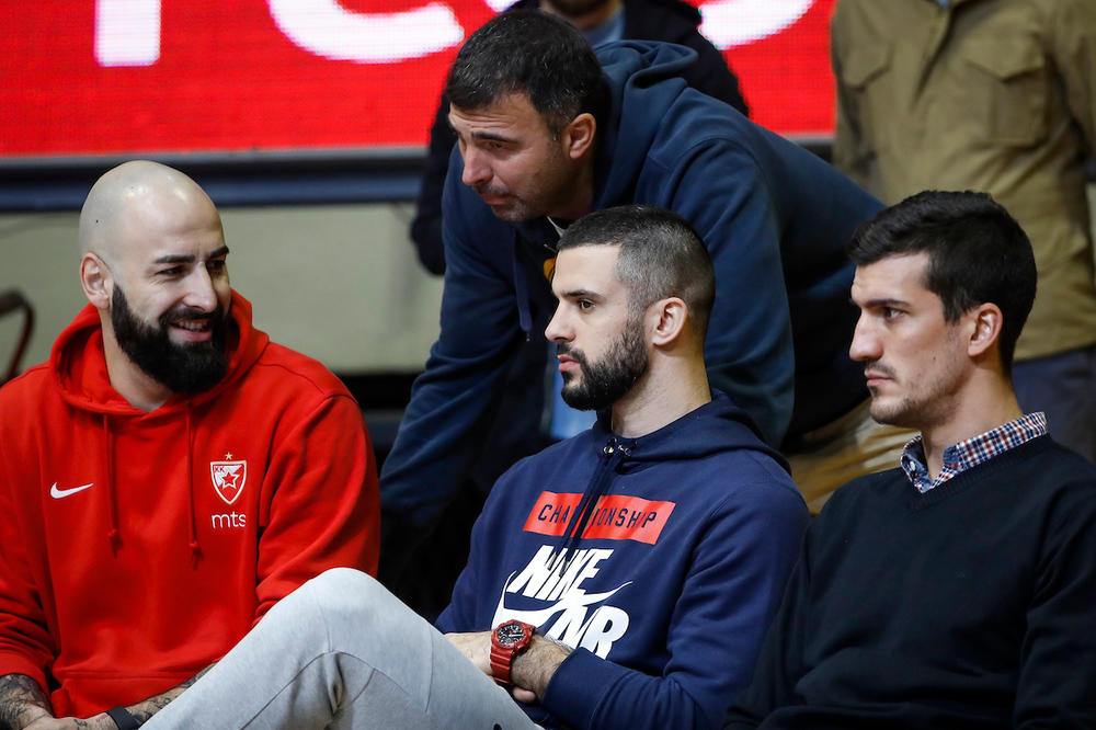 LAZIĆ CITIRAO "SVEDOKA SARADNIKA": Kešelj u neverici šta je kapiten Zvezde napisao!