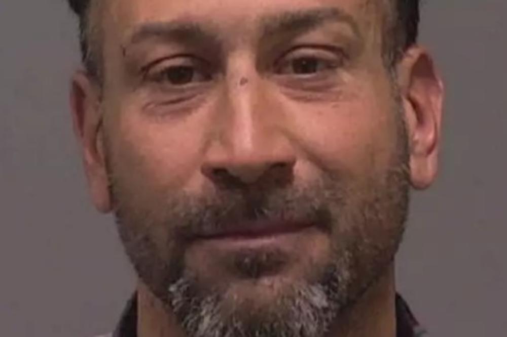 OVAJ ČOVEK JE PROVALIO U ZATVORENU PRODAVNICU: Policajci bili u šoku kada su videli šta je uradio unutra! (VIDEO)