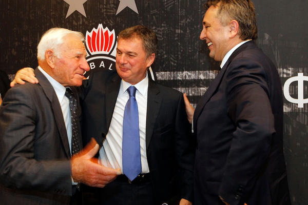 ZVEZDA POMOGLA LEGENDI PARTIZANA DA NAĐE BRATA U BRAZILU: Veliki napadač otkrio kako se sve odigralo!