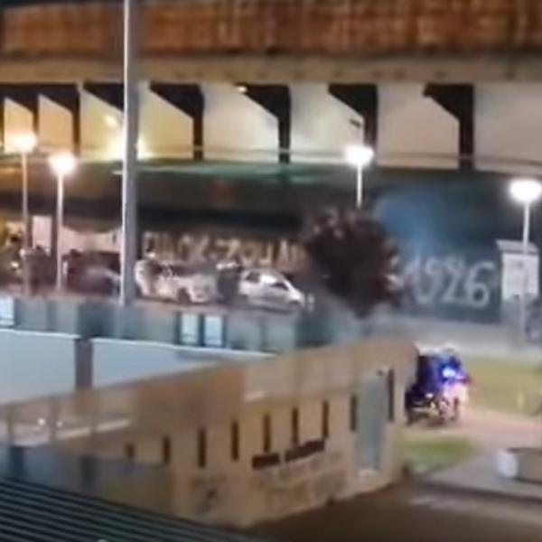 TUČA PAOKARE I POLICIJE USRED 24-ČASOVNE ZABRANE KRETANJA: Sevalo je na sve strane, gledamo i ne verujemo!